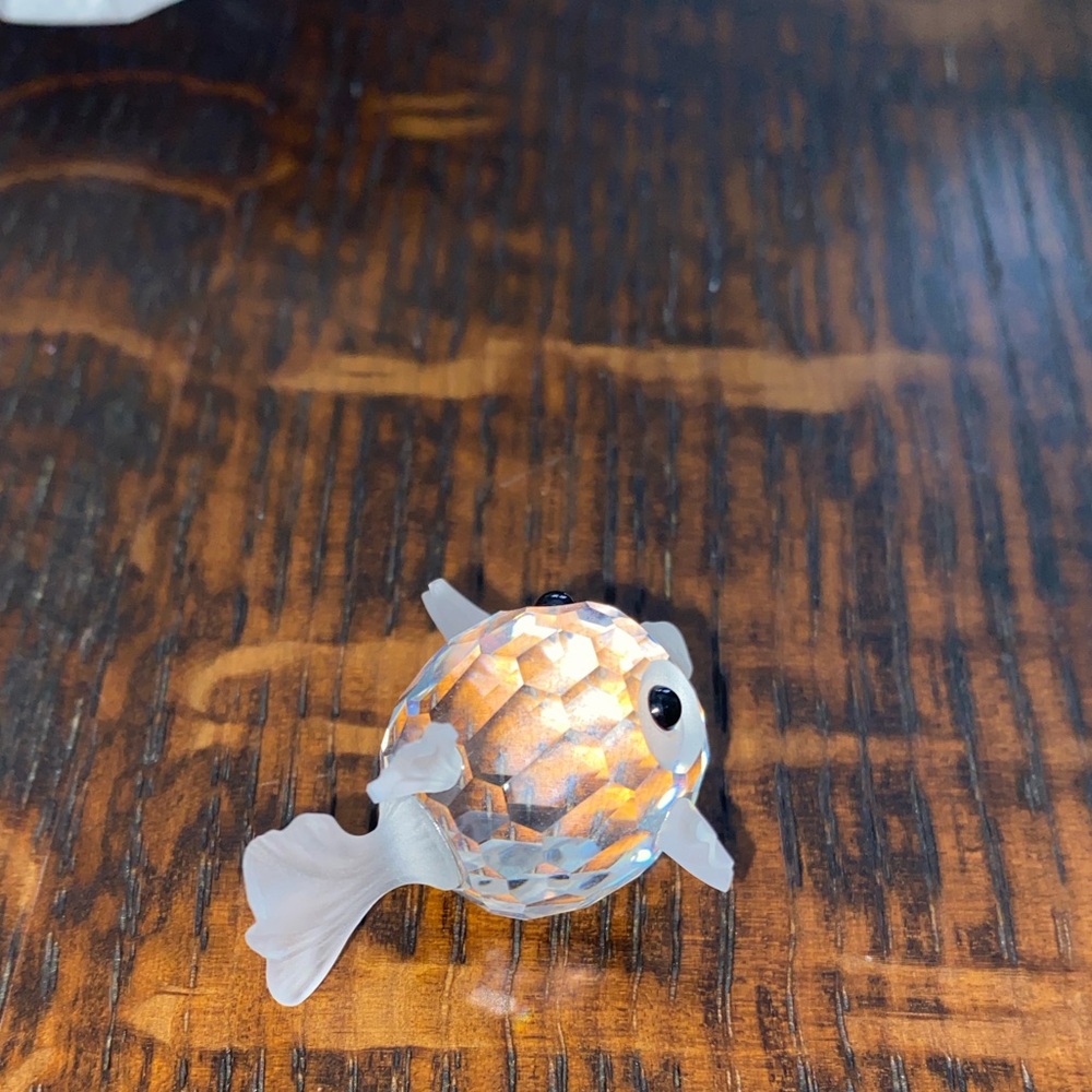 Swarovski Crystal Fish - Picture 2 of 3